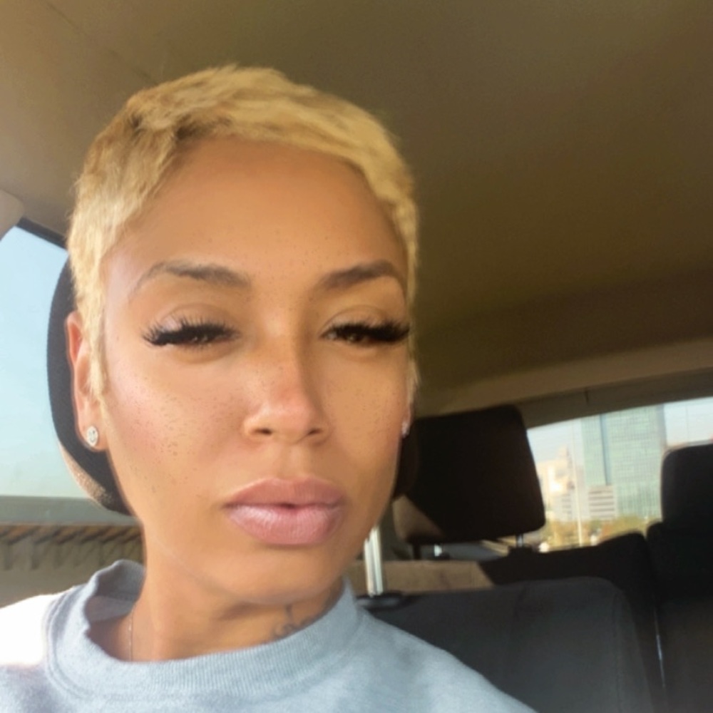 Meet your Posher, Ashley